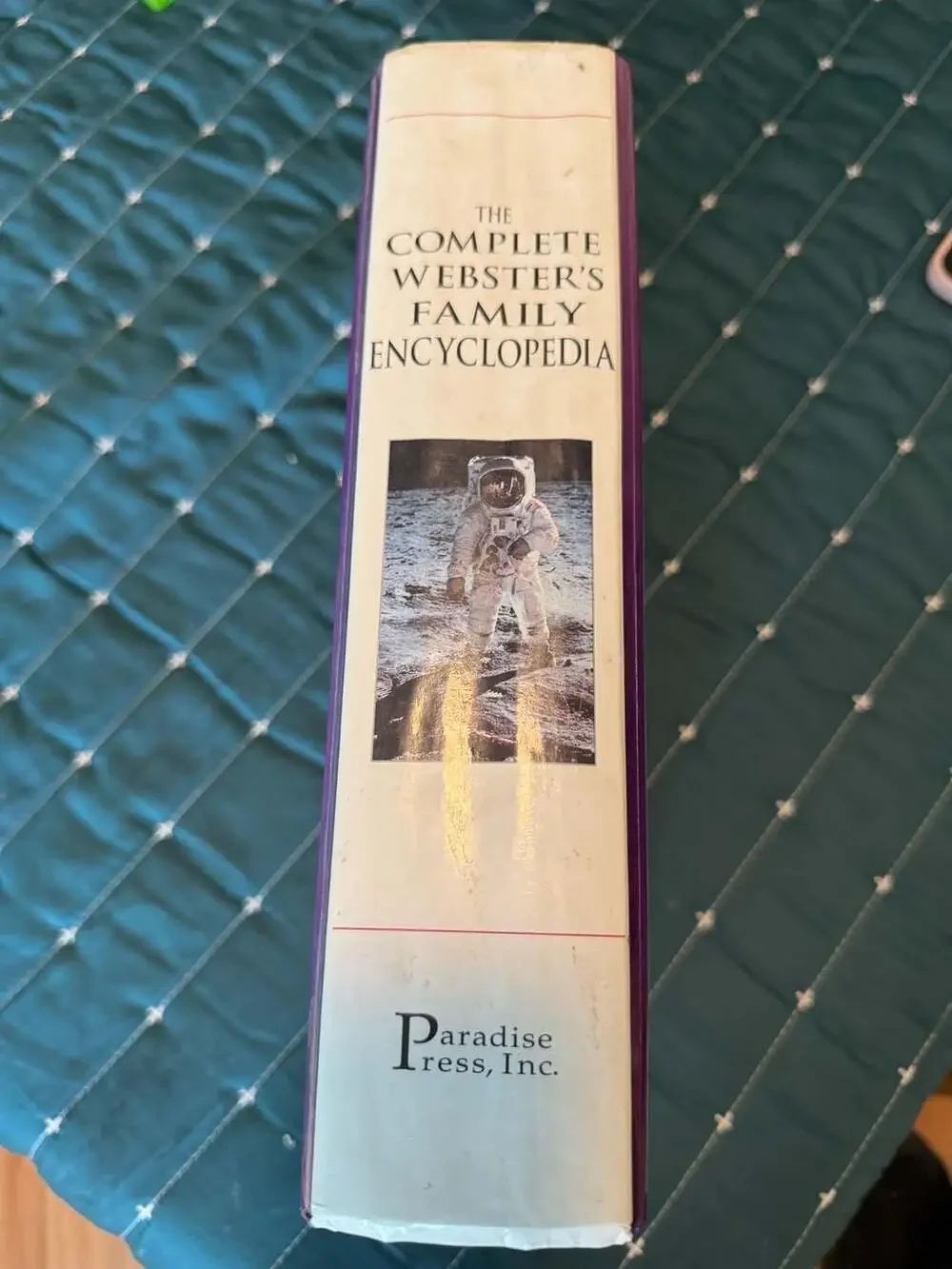 The Complete Webster's Family Encyclopedia, Single Volume Illustrated Edition